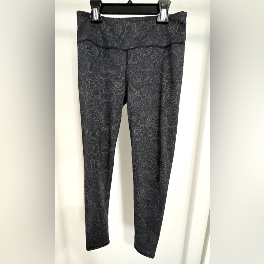 Kyodan Women’s Black Paisley Yoga Pants